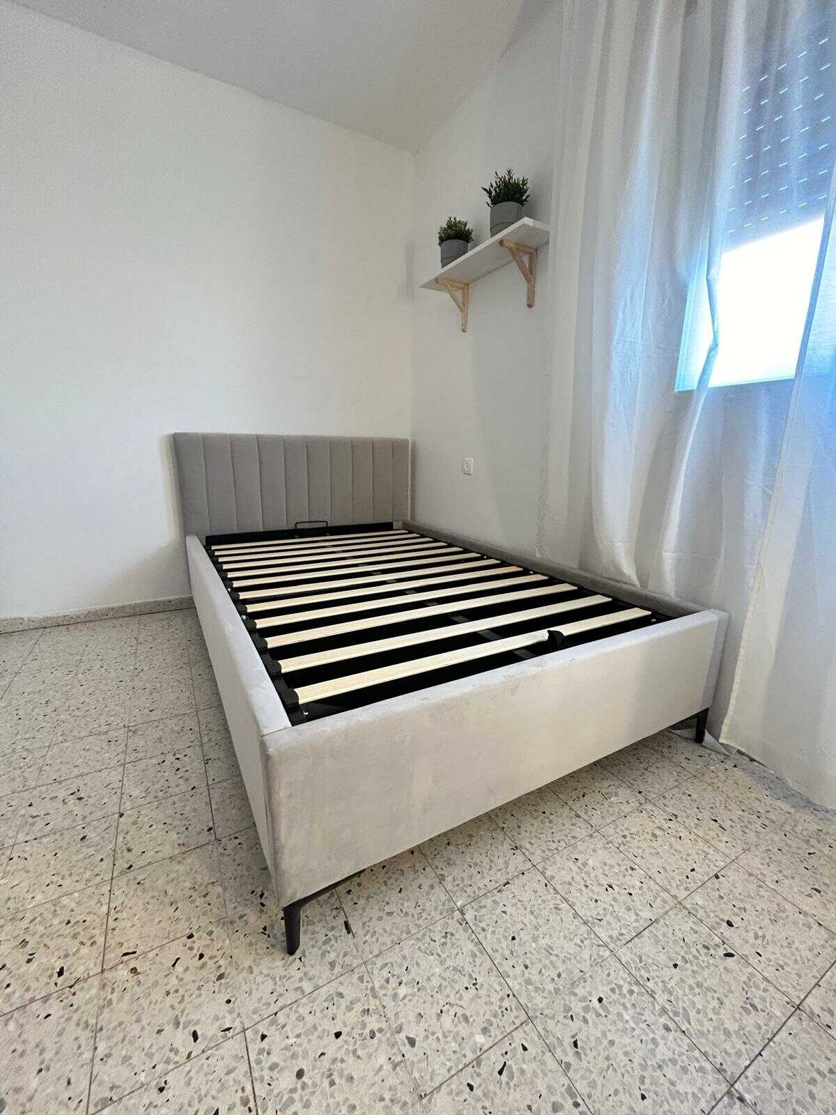 מיטה זוגית/נוער עם ארגז מצעים דגם: רפאל פסים – תמונה 9